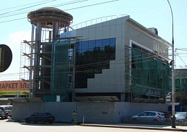 Офисное здание строительной компании 